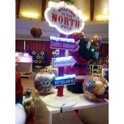 CARTELLO NORTHPOLE MUSICA...